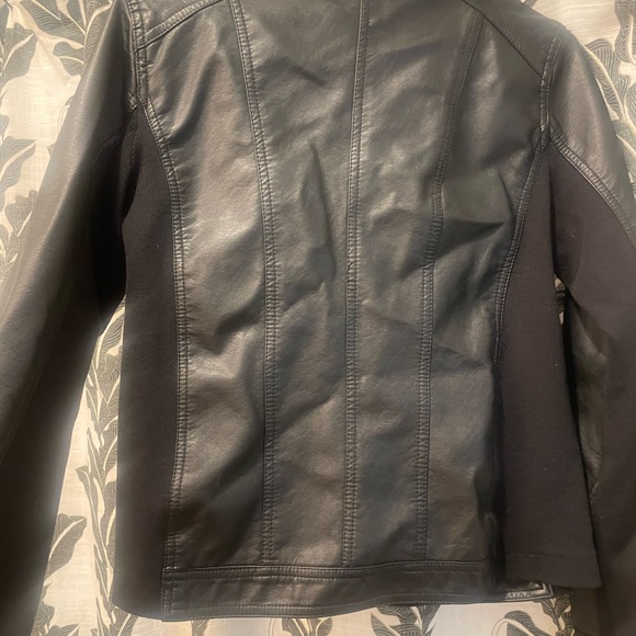 jacket - Picture 3 of 7